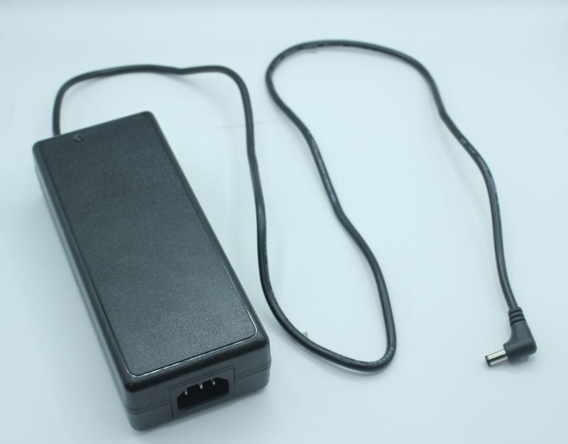 画像1: 【在庫切れ】KAKAErU専用アダプター　DC12V　10A (1)
